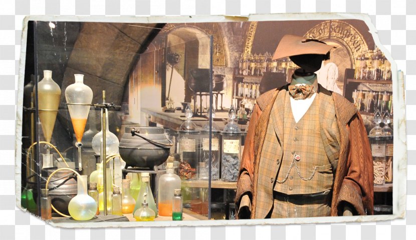 ArtScience Museum Liqueur Harry Potter: The Exhibition Glass Bottle Marina Bay Sands - Drink - Potter Transparent PNG