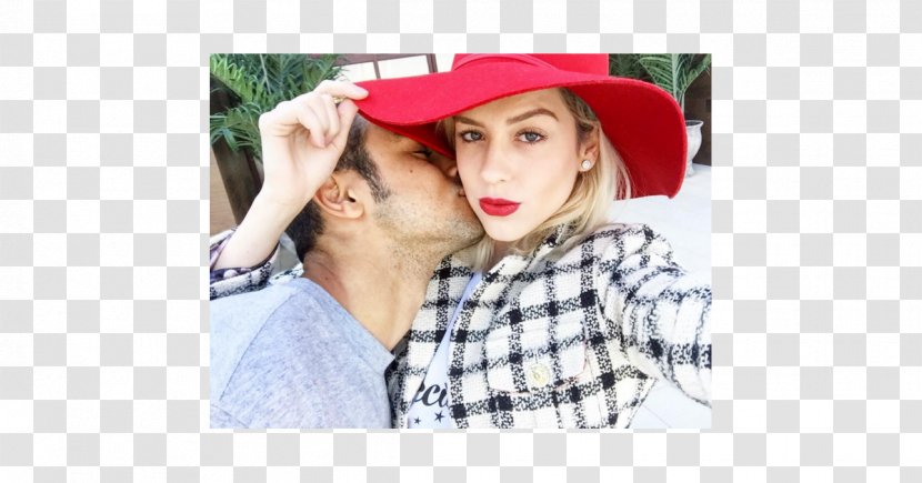 Sophia Abrahão Hat Love Nose Couple Transparent PNG