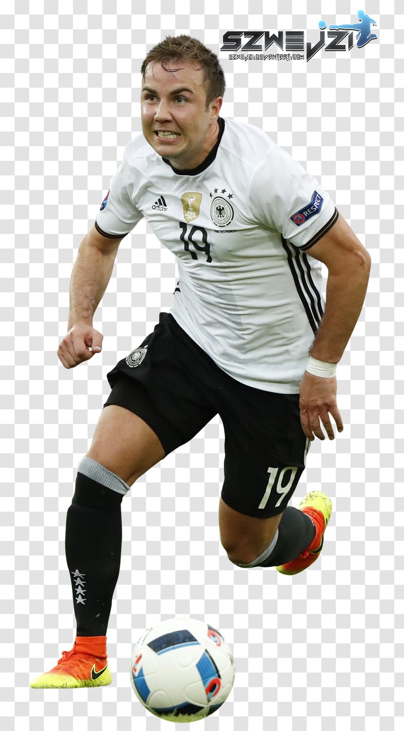 Mario Götze Football Player Team Sport - Pallone Transparent PNG