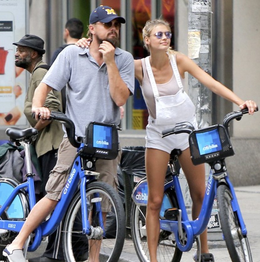New York City Girlfriend Model Kiss Actor - Hybrid Bicycle - Leonardo Dicaprio Transparent PNG