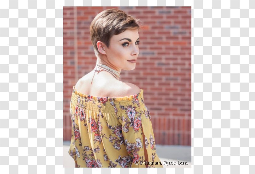 Anne Hathaway Pixie Cut Long Hair Blond - Frame Transparent PNG