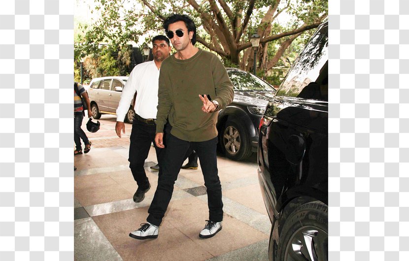 Jeans T-shirt Fashion Actor Casual Attire - Shoe - Ranbir Kapoor Transparent PNG