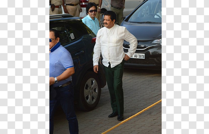 Car Actor Bollywood Mumbai Automotive Wheel System - Exterior - Amitabh Bachchan Transparent PNG