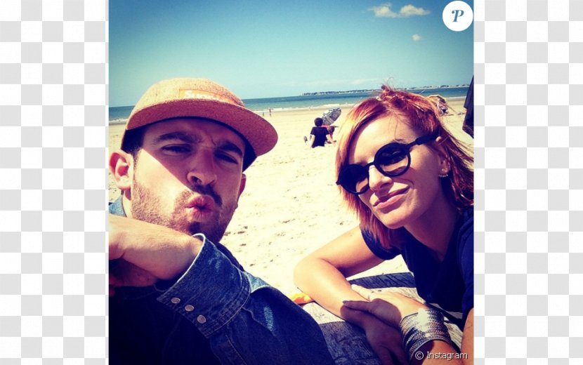 Fauve Hautot Selfie Couple Beach - Smile - People Transparent PNG