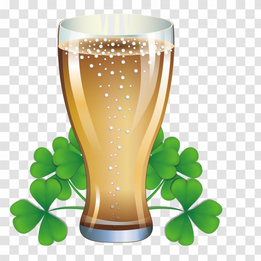 Beer Champagne Glass Clover - Stemware - Vector And Transparent PNG