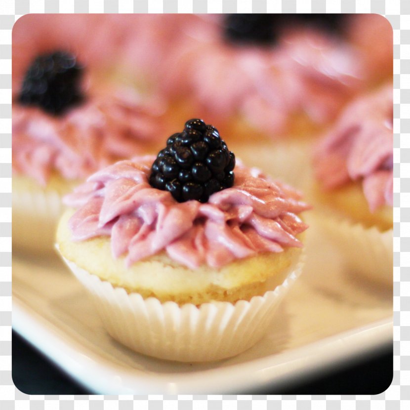 Cupcake Petit Four Buttercream Muffin - Cream - BlackBerry Juice Transparent PNG