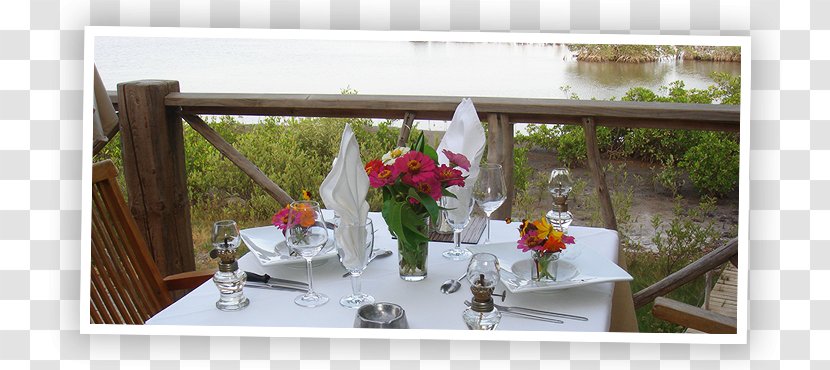 Souimanga Lodge Table Restaurant Sine-Saloum Hotel - Property - Lounge Bar Transparent PNG
