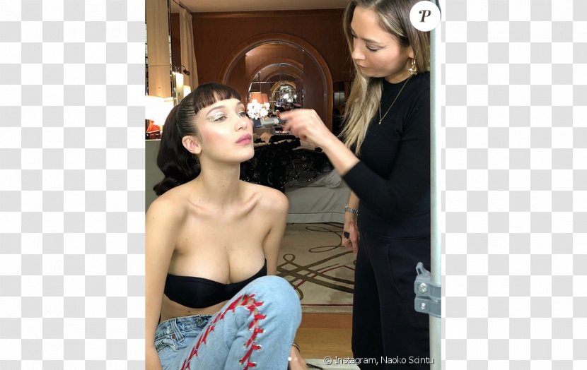 Finger - Flower - Bella Hadid Transparent PNG