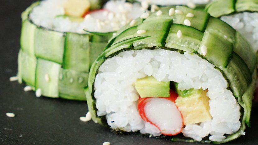 Sushi California Roll Japanese Cuisine Makizushi Sashimi - Vegetable - Cucumber Transparent PNG