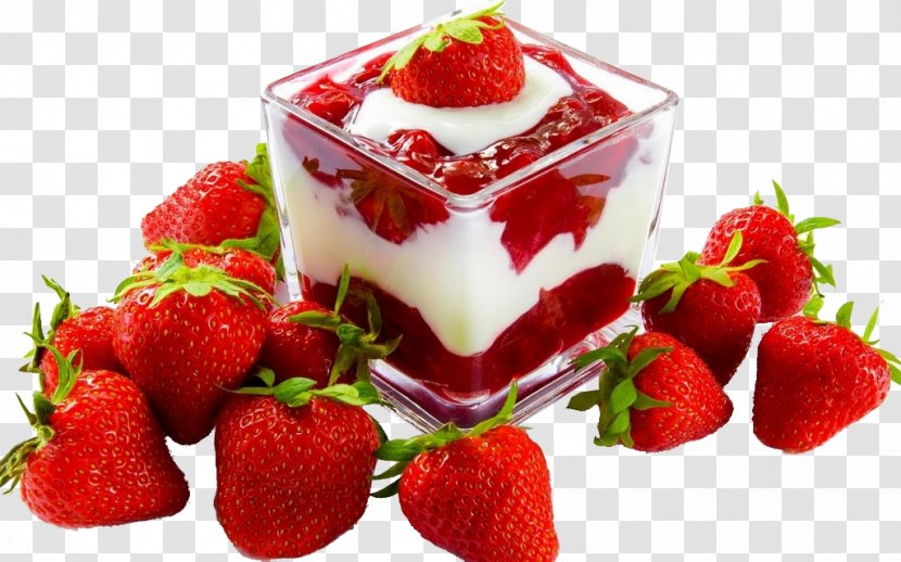 Ice Cream Parfait Panna Cotta Strawberry - Frozen Dessert - Strawberries And Yogurt Transparent PNG