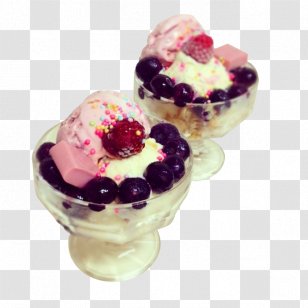 Strawberry Ice Cream Pavlova Frozen Yogurt Vanilla - Dessert - Blueberry Transparent PNG